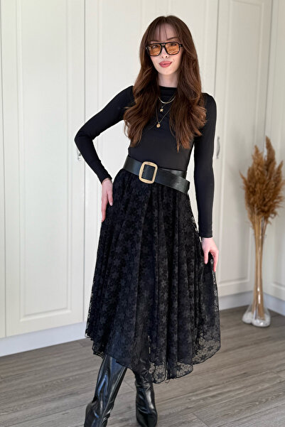 Dilay Gökoğlu Butik Dantel Detaylı Asimetrik Midi Siyah Etek