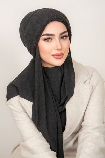 Aişe tesettür Siyah Kürklü Kelebek Bone Şal