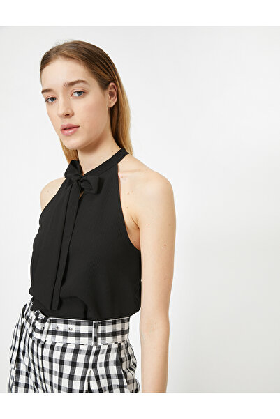 Koton Αθλητής με κολάρο halter με λεπτομέρεια κασκόλ