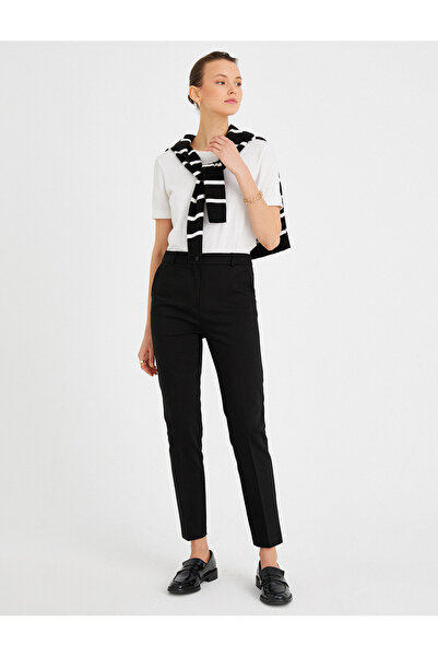 Koton بنطلون أساسي بجيوب