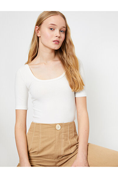 Koton Μπλουζάκι με λαιμόκοψη