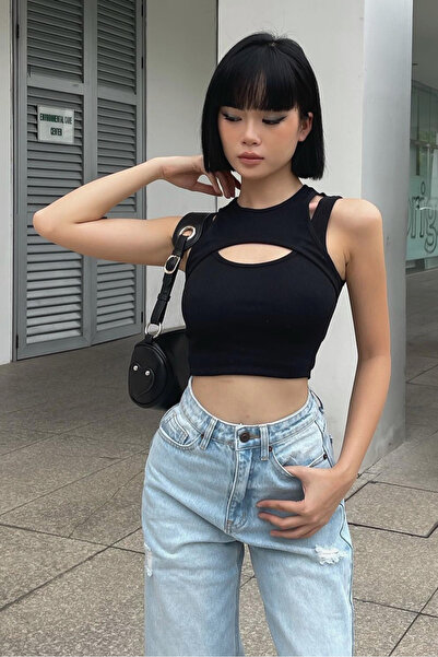 World Fashion Trends 2523 Crop negru fără mâneci cu detaliu fereastră