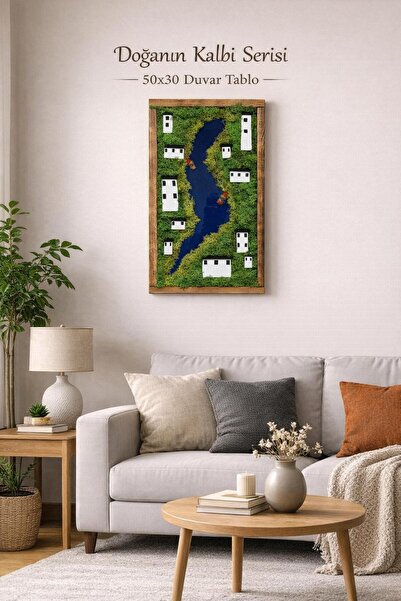 Anı_Atölye El Yapımı Ahşap Çerçeveli Gerçek Yosun Ve Epoksi Göl ve Yayla evi Temalı Doğa/Manzara Tablo (40x50)