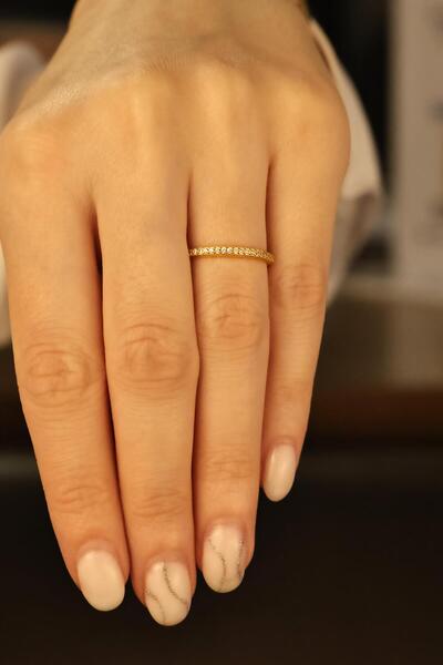 Fay Yamaner Altın Taşlı Yarım Tur Ajda Yüzük