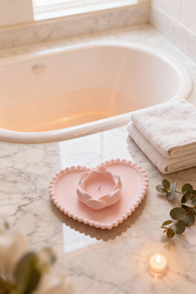 Ftrk Store Pembe Kalp Tepsili Lotus Çiçek Mum