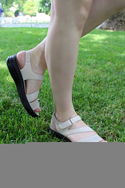 FAST STEP صندل نسائي كلاسيكي من الجلد الطبيعي 952ZA951