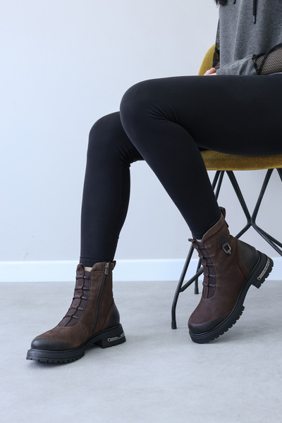 FAST STEP حذاء نسائي كلاسيكي من الجلد الطبيعي 757KZA25758