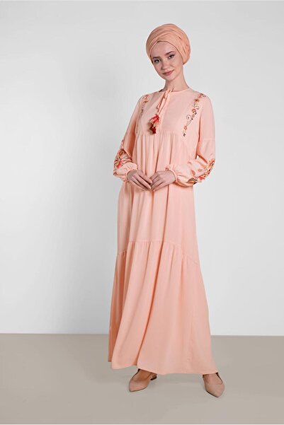 Alvina 4292 Μοντέλο Φόρεμα με Κεντητό Λουλούδι