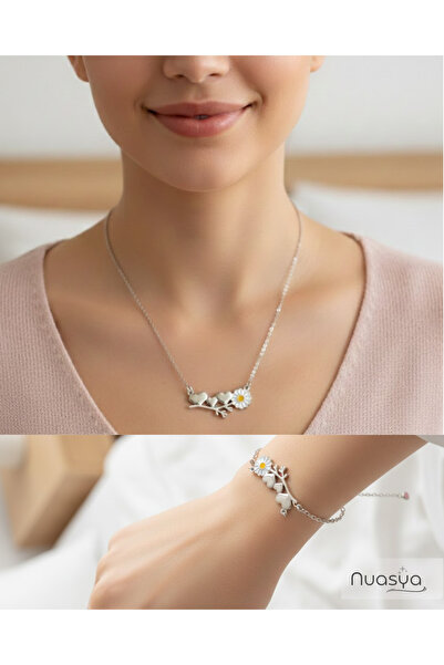 Nuasya Daisy Necklace and Bracelet Set, Young Women, Girls Necklace & Bracele...