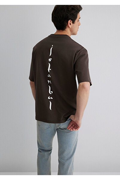Mavi Istanbul Bedrucktes braunes T-Shirt Relaxed Fit / Lockere Passform 06129...