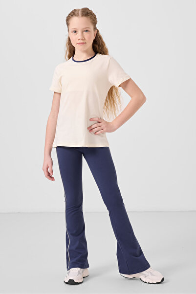 TOMMY LIFE Ekru-İndigo Pamuklu O Yaka Standart Fit Basic İspanyol Paça Kız Ço...