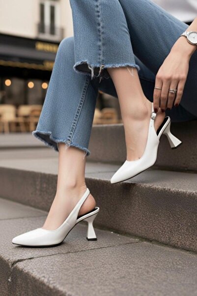 marinarosse حذاء نسائي هارموني مفتوح الظهر من الجلد الأبيض اللامع بكعب معدني