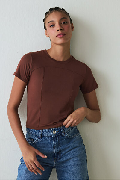 Penti Tricou Cappuccino cu gâtul rotund, slim fit, modal, pentru bebeluși