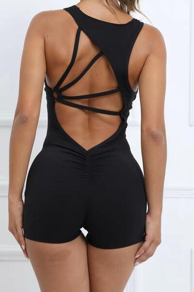 Bikini Mayokini Dünyası Асиметричен къс гащеризон с набори - черен