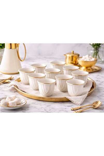 Dania ✨ Luxurious coffee cups with a touch of gold – elegance to suit your refined taste ☕🤍