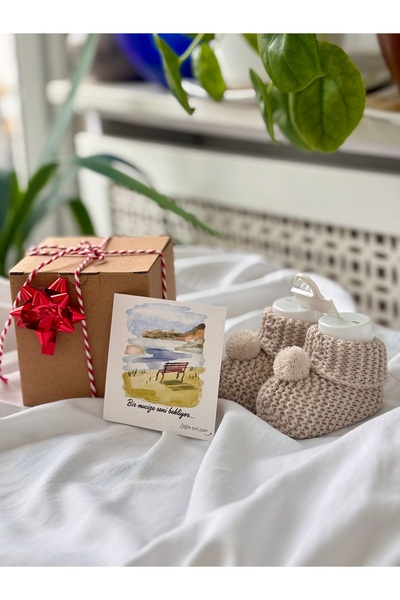 BETSY STUDIO صندوق خبرة السعادة في الحمل |   مجموعة بطاقة 'تصبحين أبًا' وحذاء...