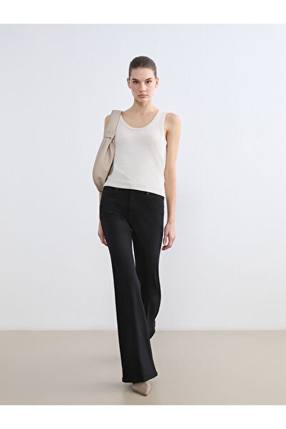 LC Waikiki Colecția Sparkling Choices de la Shining Store: Pantaloni de blugi...