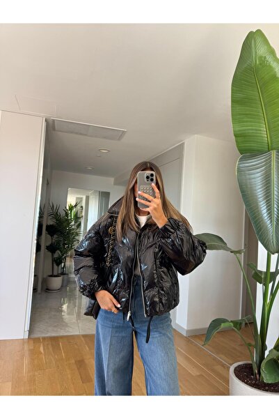 MERVE AKSOY Parlak Şişme Mont - Siyah