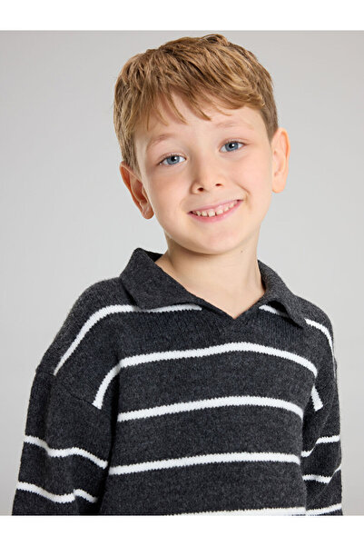 LC Waikiki Rmz Gi̇yi̇m Farkiyla Devrik Roba Collar Striped Baby Boy Knitwear ...