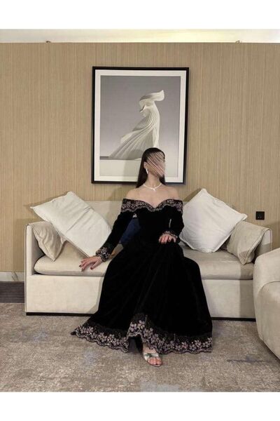 NO BRAND فستان سهرة طويل باللون الأسود بتصميم أنثوي راقٍ