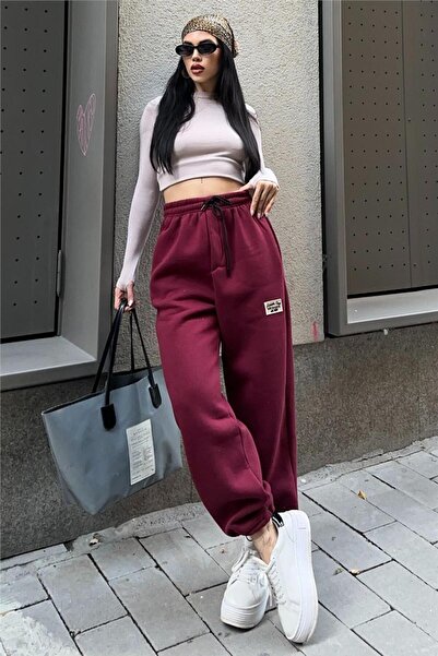 WeShaya Burgundy Fleece-Lined High Waist Lace-Up Elastic Leg Trousers with Pockets and Oversized Arma Detailing