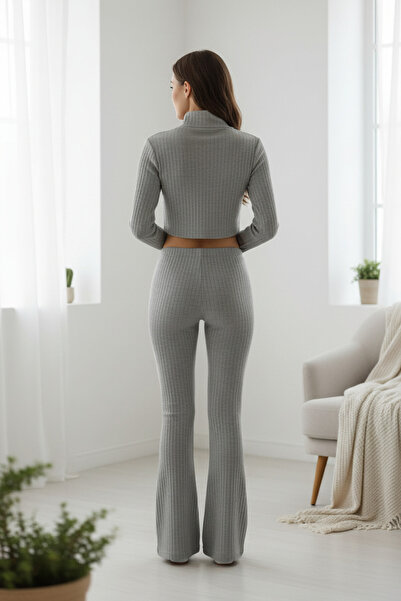 Imoda Kadın Fitilli Eşofman Takımı – Gri Boğazlı Crop Üst & İspanyol Paça Pantolon, Esnek Rahat Kalıp