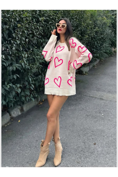 MODA Women's Crew Neck Heart Patterned Soft Textured Oversized Mold Sweater