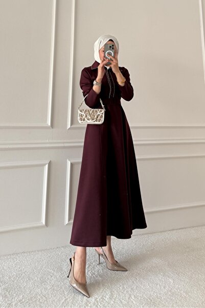 Rimel Moda فستان مذهب باللون العنابي