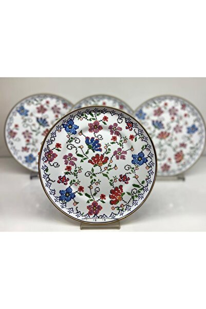 Miss Betty 4’lü Vintage Desenli Dekoratif Emaye pasta, servis Tabak Seti