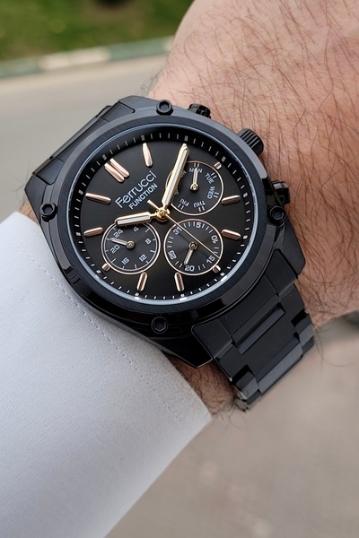 Ferrucci ساعة يد رجالية وظيفية مقاس 43 ملم مع حزام قابل للتعديل باللون الأسود