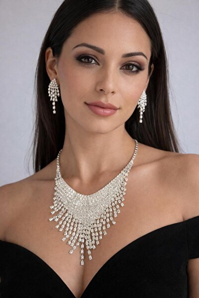 MİHRES PÜSKÜLLÜ TAŞLI ŞELALE MODEL ABİYE TAŞLI KRİSTAL ZİRKON TAŞLI KOLYE SET...