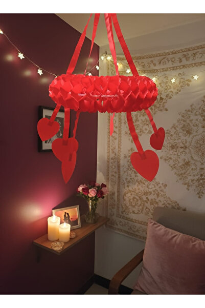 co arma Hanging decorations in the shape of a wreath, coral red color, with dangling hearts, festive decor