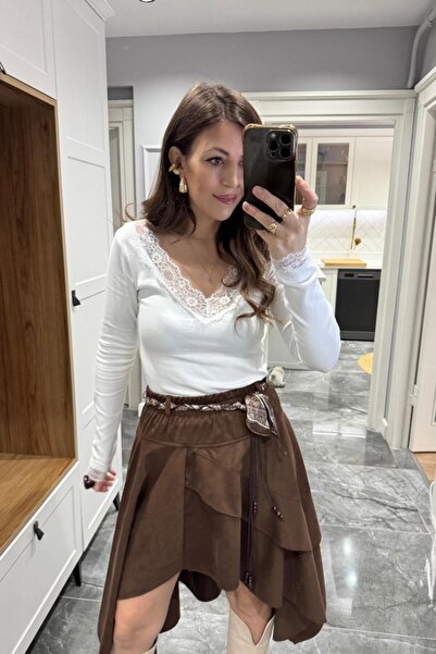 Banu Angay Dantel Detaylı Bluz Ekru