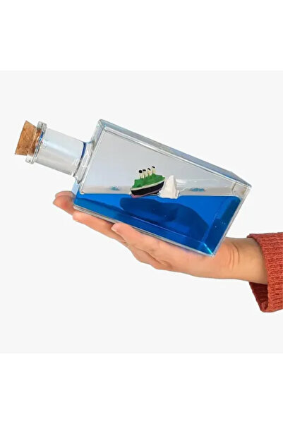 FREEDOM STOREE Ship That Doesn'T Sink in a Bottle Figurine