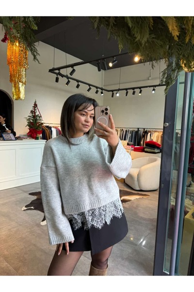 BÜŞRA PERKER Lace Detailed Premium Sweater