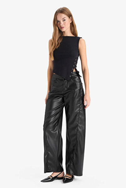 DeFacto Wide Leg Zippered Regular Waist Standard Length Faux Leather Pants G1...
