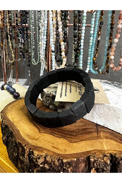 parze doğaltaş سوار من حجر سينتاماني (سافورديت) الطبيعي