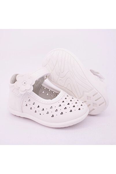 Apawwa White Shoes HeartsSteps