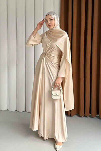 Modaensarbutik Elegant Broş Detaylı Saten Tesettür Abiye-BEJ