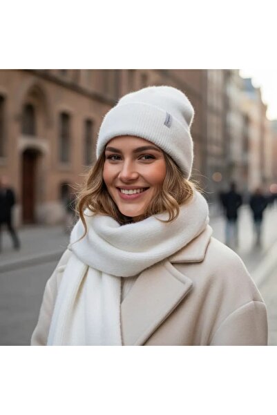 CANMODA Set dublu beretă albă și eșarfă / FO 3601 - ECRU