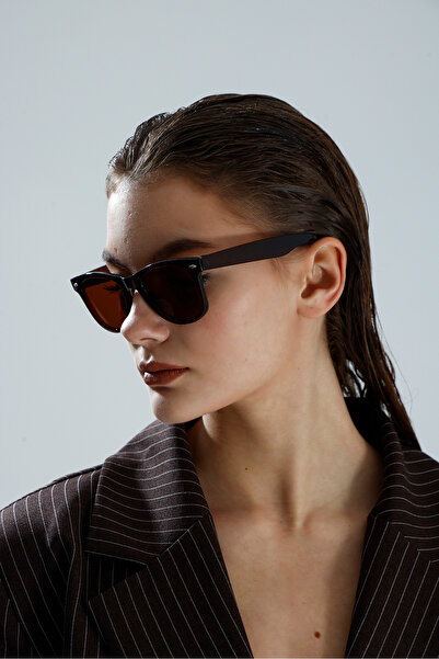 miii Uv Protection Sunglasses with Transparent Brown Glass and Frame