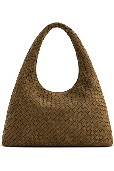 JW PEI حقيبة كتف منسوجة من إيورا للنساء