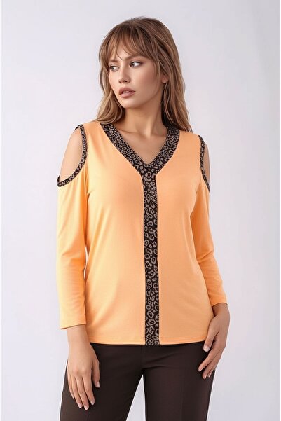 MAMAYAGA بلوزة Kadon مفتوحة الكتف وأكمام ثلاثة أرباع ودانتيل ليوبارد مريحة ورياضية أنيقة