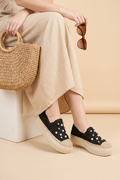 MARSEDO Women's Sneaker Oval Toe Stone Detailed Casual Shoes Helsa