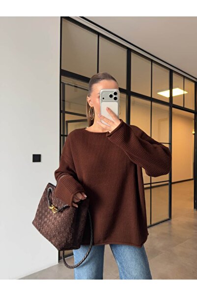 BB Bensu Buyruk Oversized Sweater with Wide Collar