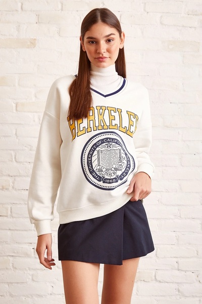 H1 Style سترة رياضية فضفاضة بياقة على شكل حرف V