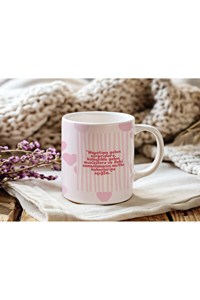 Beramussa كوب مفاجآت مفتوح للمرح – كوب بتصميم قلب وردي يرمز للطاقة الإيجابية والمقامرة