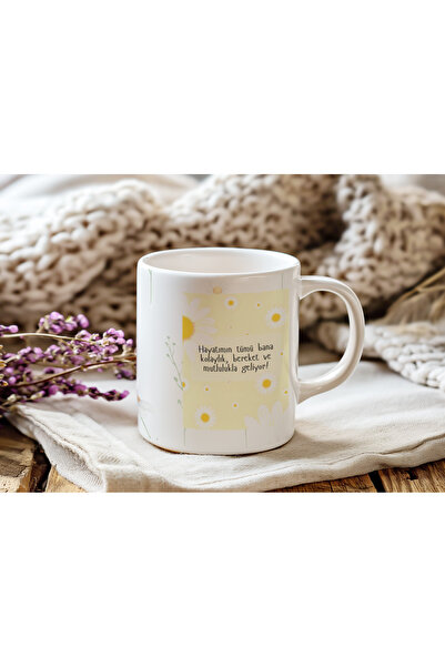 Beramussa All of My Life Comes to Me with Ease, Abundance, and Happiness Mug – Daisy Illustrated Intention Cup