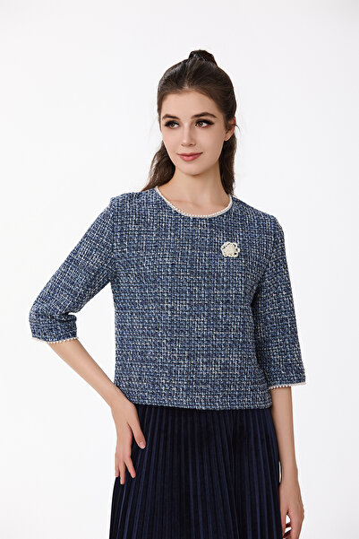 prando بلوزة بخامة الشانيل مع لؤلؤ