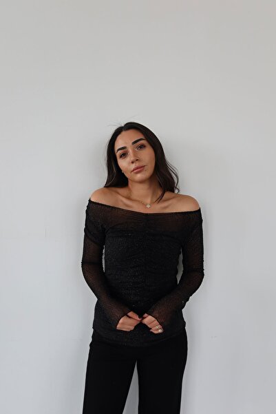 Özge Özgenç Front Gathered Transparent Blouse